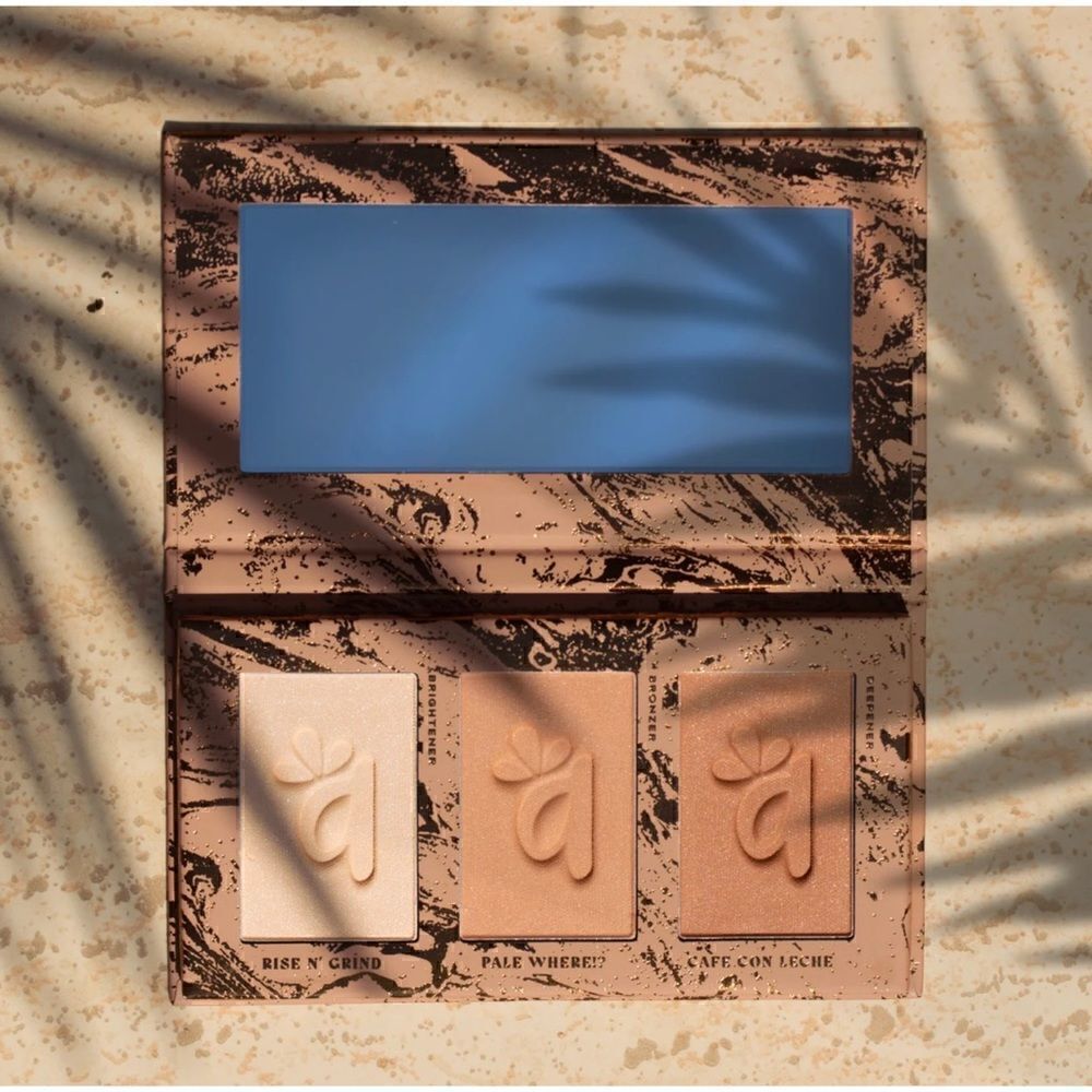 NEW/SEALED! Alamar Cosmetics Brighten & Bronze
Complexion Trio in Fair/Light